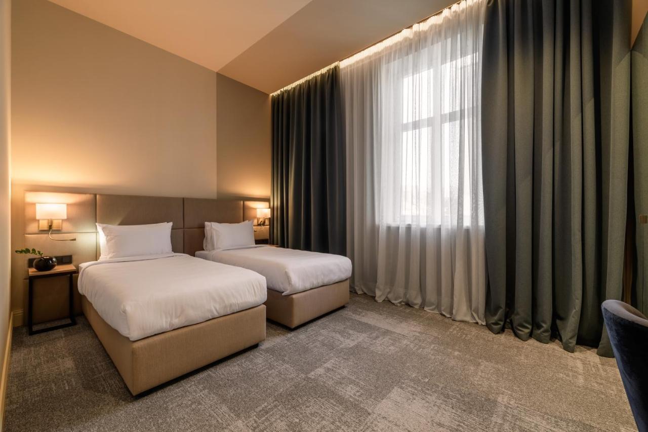 Hotel Maestral à Lviv Extérieur photo